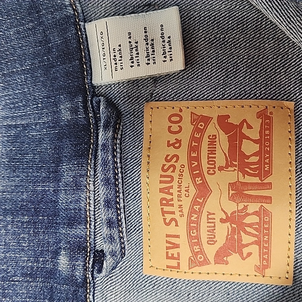 Levi's Denim Trucker Jacket Blue Classic Fit Button Up Jean Jacket XL - Picture 3 of 11